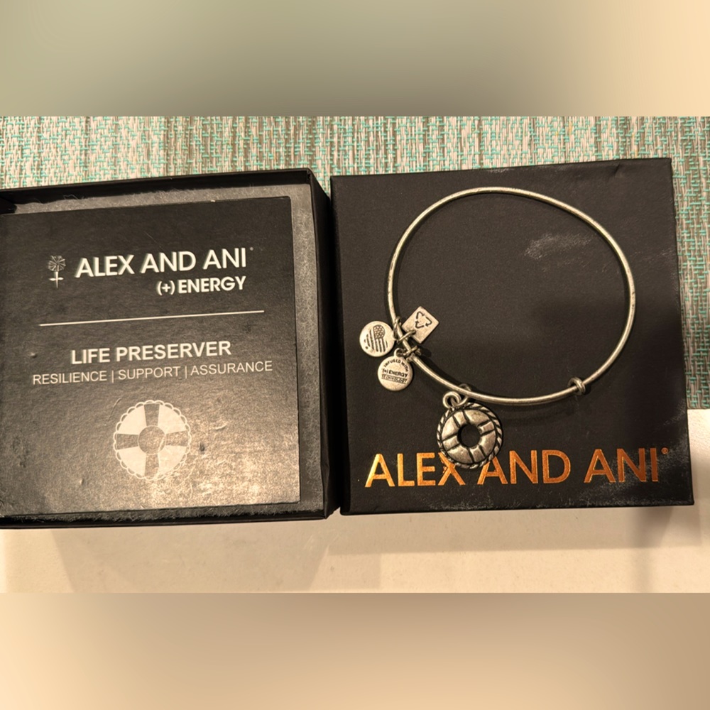 Alex & Ani Life Preserver 🛟 Bracelet